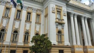 Concurso TJPE 2025: edital publicado para cadastro de reserva com salários de até R$ 7,6 mil