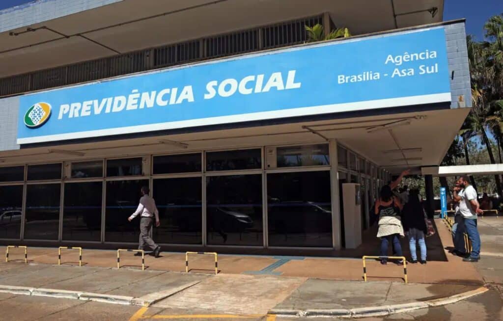 Fachada de uma agência da Previdência Social, onde novos servidores devem atuar após o concurso INSS.